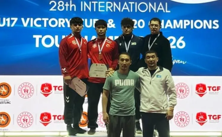 Two gold medals for Azerbaijan at U-17 wrestling tournament in Turkey