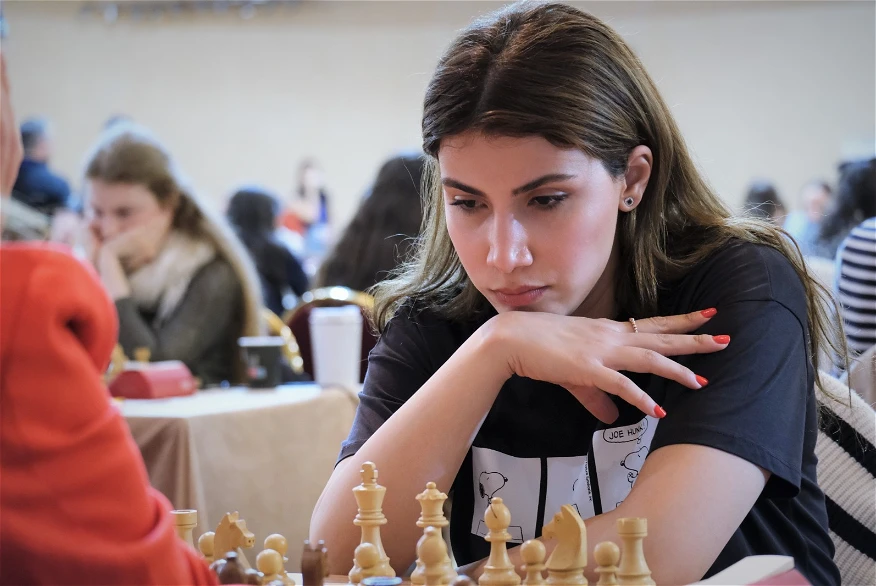 Azerbaijani chess players compete in European Women