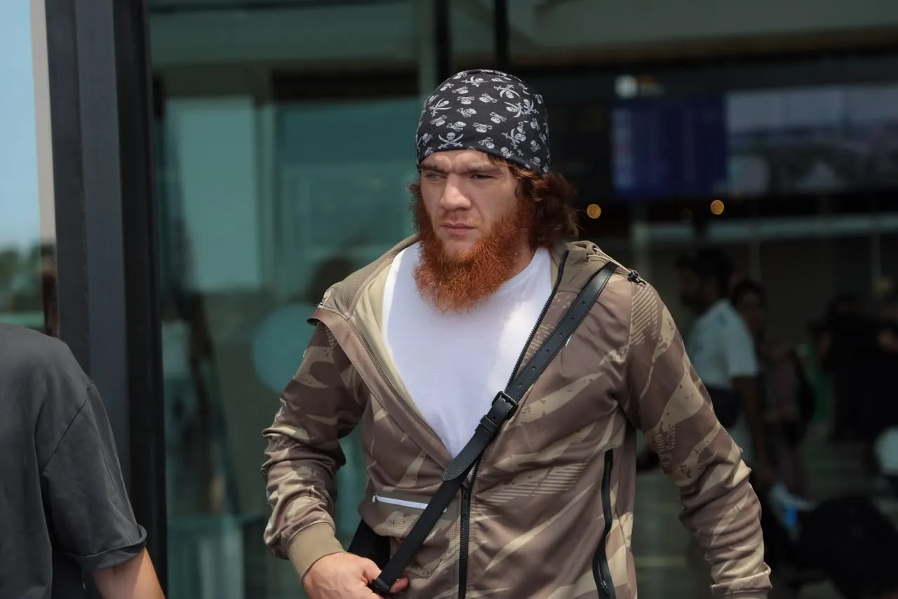 Sharabutdin Magomedov Arrives in Baku for UFC Event