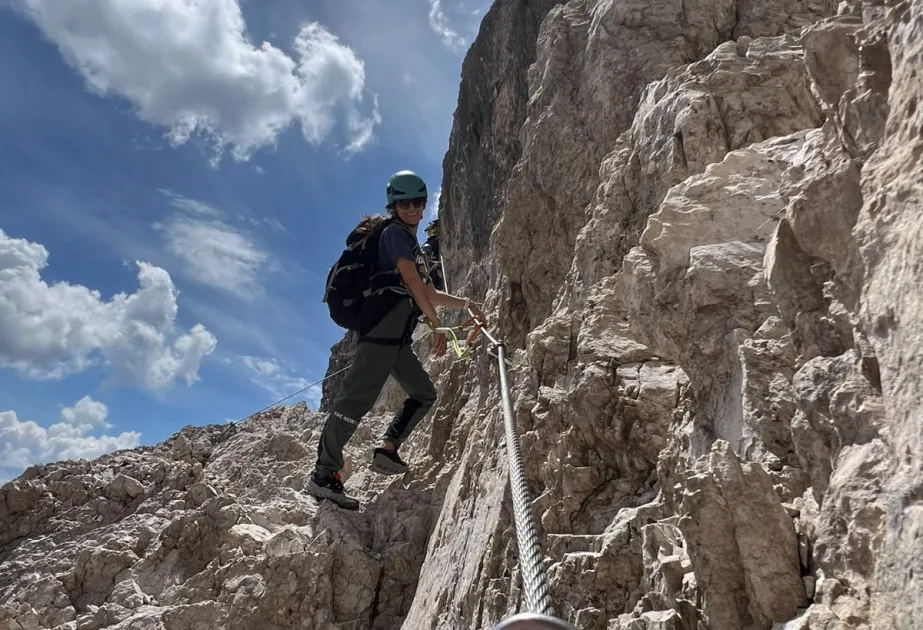 Azerbaijani Female Mountaineers Successfully Scale Monte Paterno in Italy