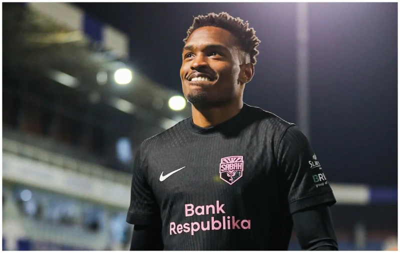 Mikels: "I will play wherever the coach assigns me"
