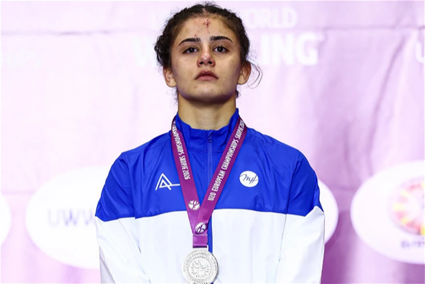 Gunay Gurbanova and Ruzanna Mammadova claim silver at U20 World Wrestling Championships