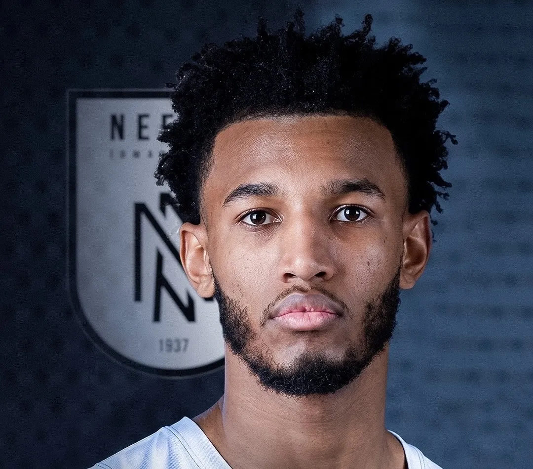 Neftchi Signs American Basketball Player Zakariya Hicks