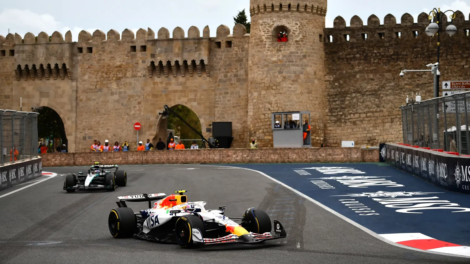 Traffic Restored on Baku Roads Following Formula 1
