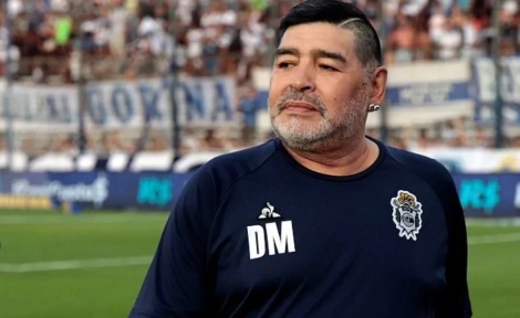 Maradonanın tibbi komandasına qarşı 11 ilə qədər həbs cəzası tələb olunur xəbəri üçün şəkil