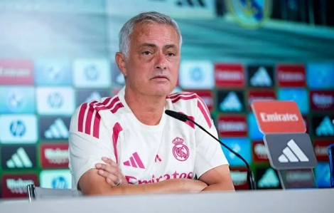 Mourinyo ulduz futbolçunun getməsinə razı olmadı xəbəri üçün şəkil