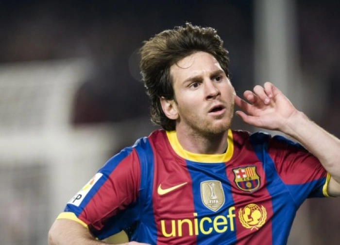 Leo Messi and Cristiano Ronaldo go toe to toe 2010