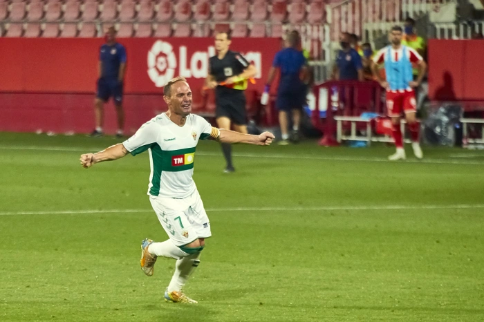 Nino (Elche CF) 2.jpg