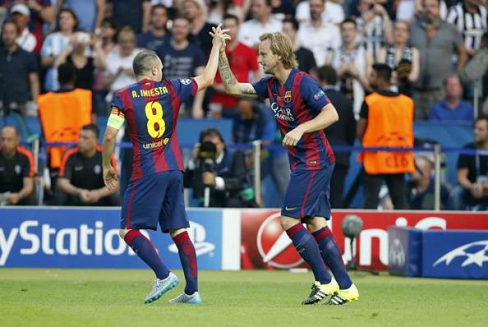 iniesta-and-rakitic-1466484131-800.jpg