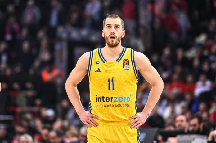 ABŞ-lı basketbolçu 