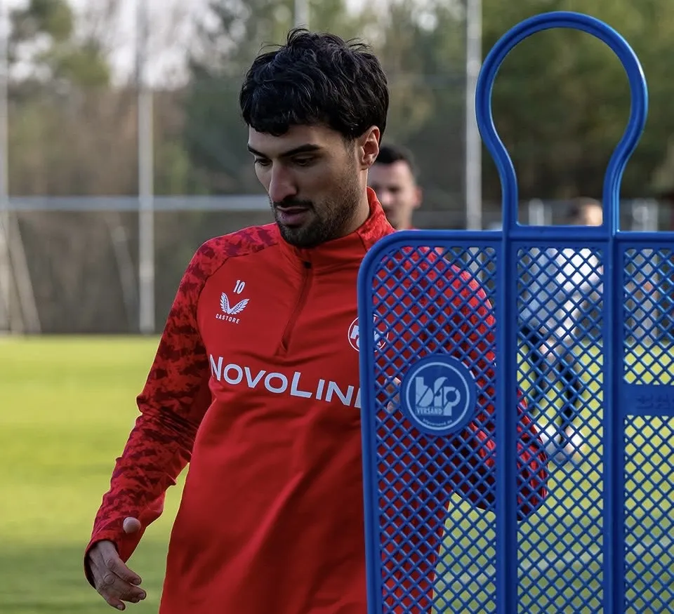 Mahir oynadı, komandası məğlub oldu