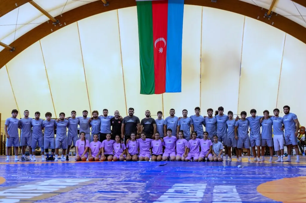 Güləşçilərimiz Bakıdakı dünya çempionatına hazırdır