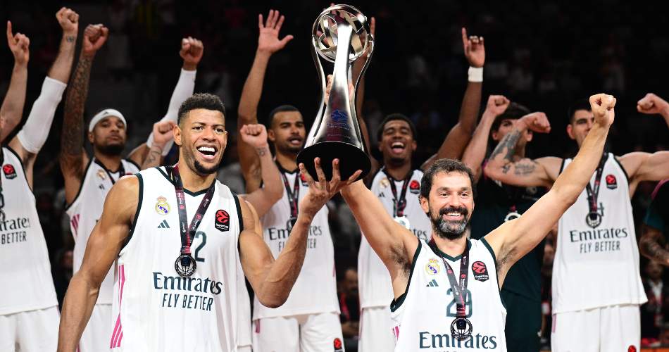 Real Madrid tarixdə ilk dəfə Superkubokun sahibi oldu